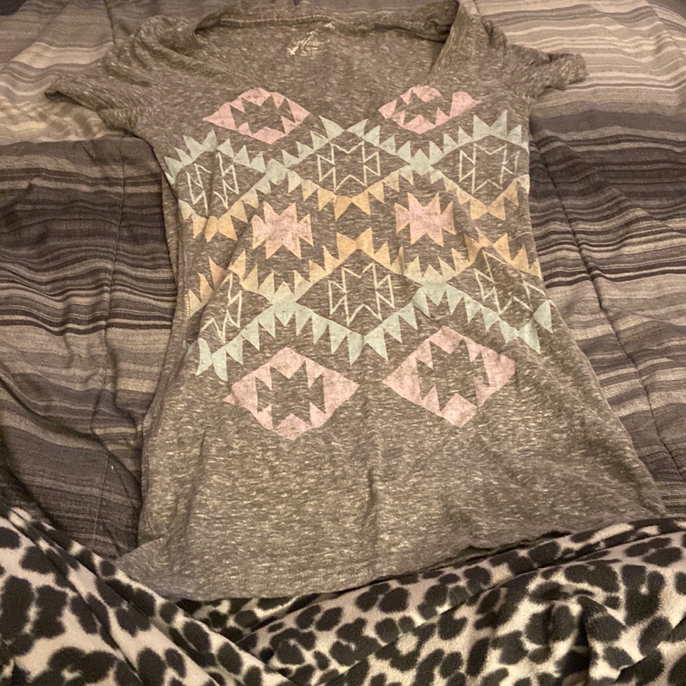 Grey t-shirt